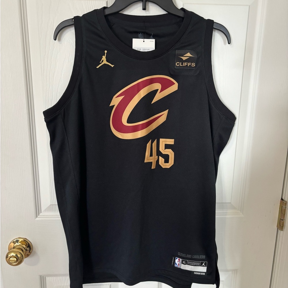Jordan official Cleveland Cavalier Donovan Mitchell jersey. Youth XL